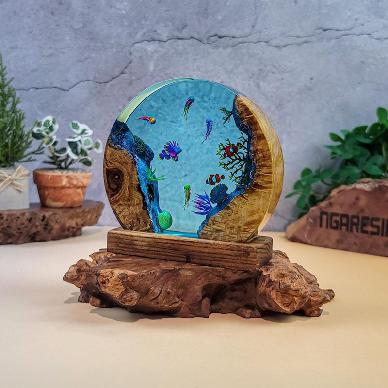 Lámpara de Mesa de Resina con  - Resin Art And Decor reseña y precio